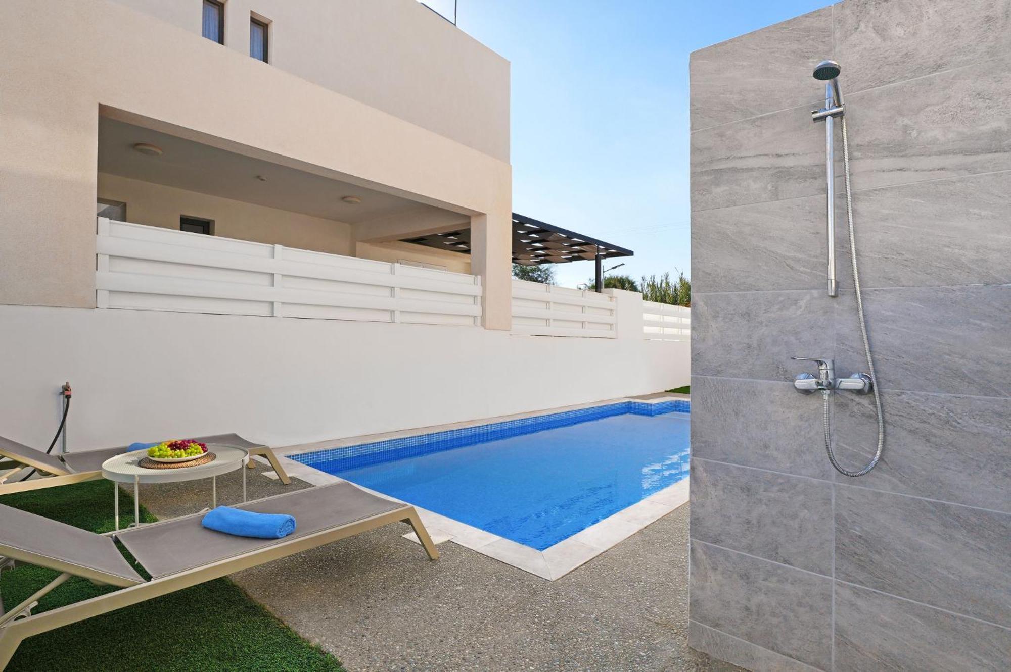 Villa Queen Valentina Protaras Exterior photo