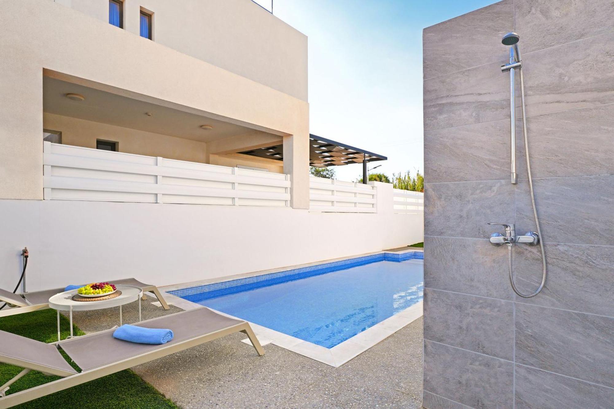 Villa Queen Valentina Protaras Exterior photo
