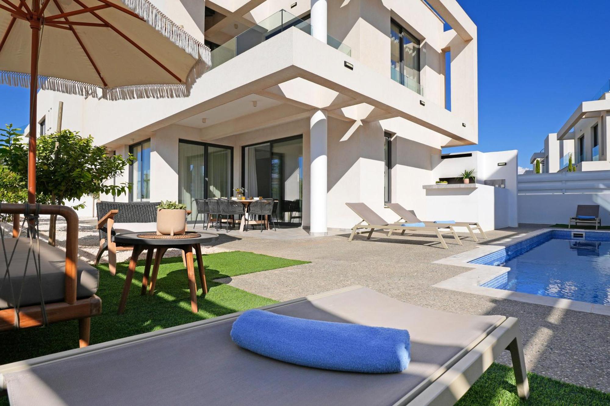 Villa Queen Valentina Protaras Exterior photo